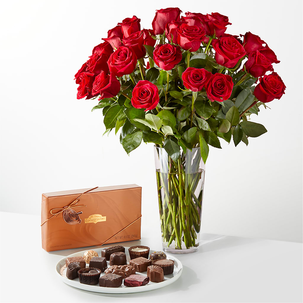 Romantic Long Stem Red Rose Bouquet Bundles – Garside Florist, Vancouver WA