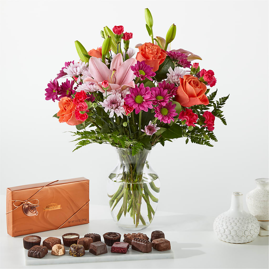 Light of My Life Bouquet and Chocolate Bundle – Garside Florist, Vancouver WA