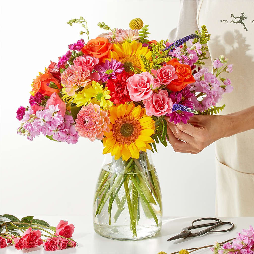 Cue the Confetti - A Florist Original – Garside Florist, Vancouver WA