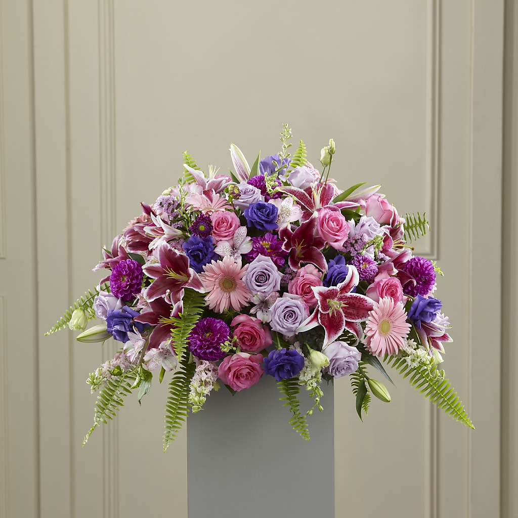 Fare Thee Well Pedestal – Garside Florist, Vancouver WA