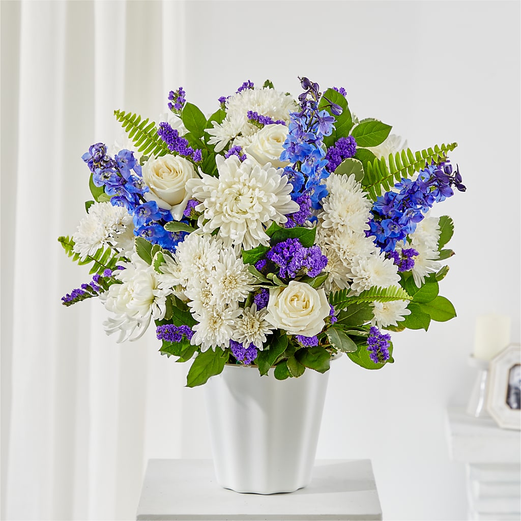 Hold Dear Tabletop Basket – Garside Florist, Vancouver WA