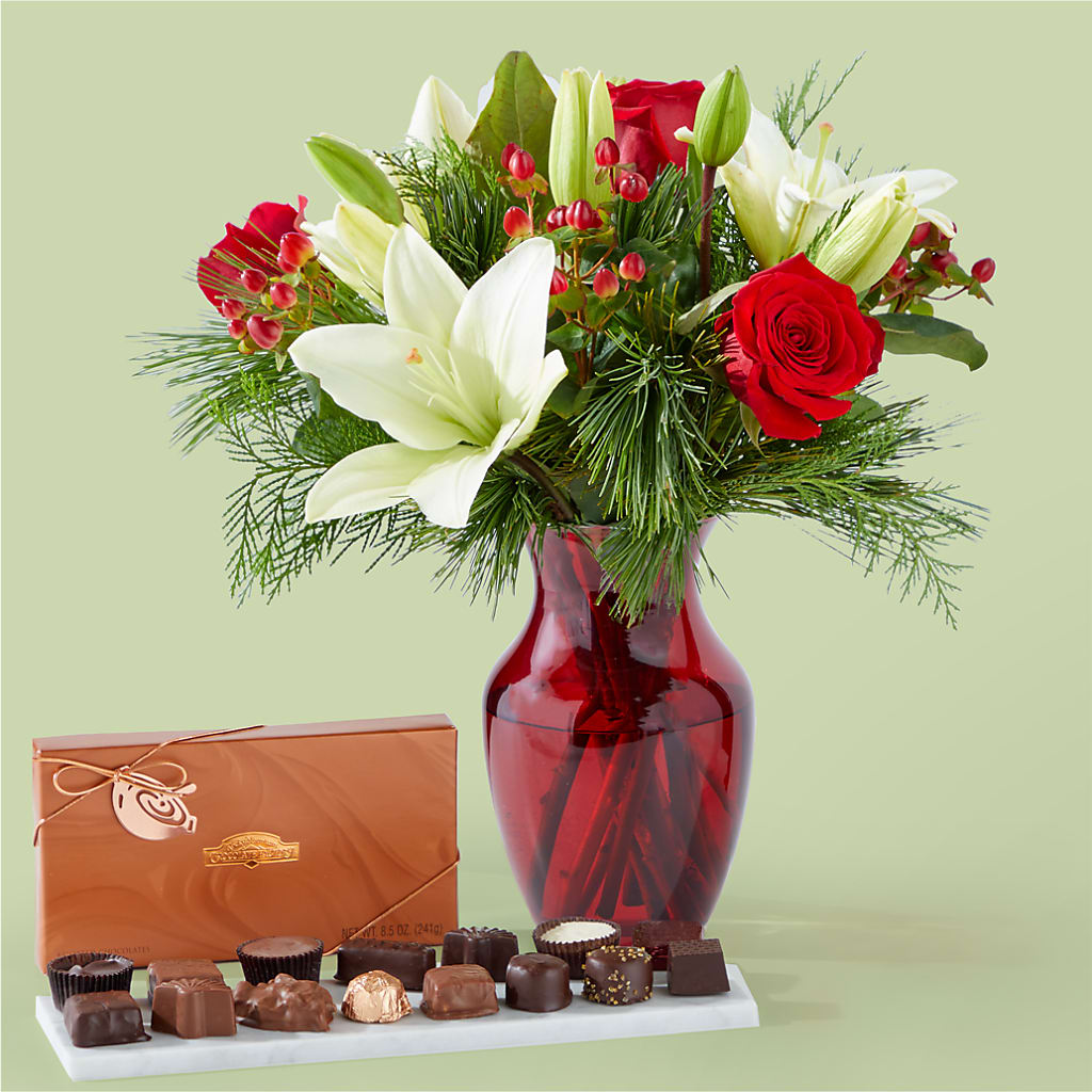 Evergreen Delight Bouquet and Chocolate Gift Set – Garside Florist, Vancouver WA