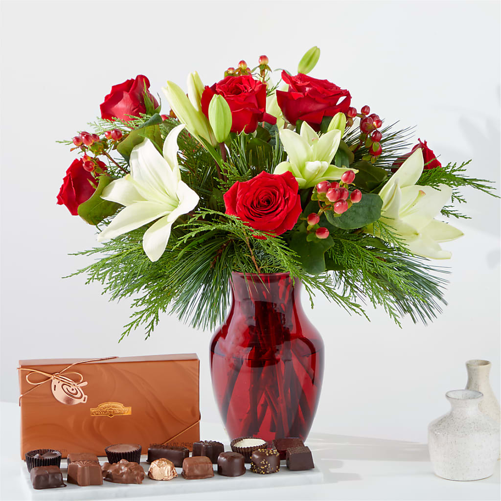 Evergreen Delight Bouquet and Chocolate Gift Set – Garside Florist, Vancouver WA