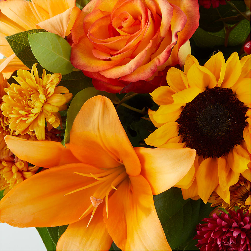 Grateful Centerpiece –  Garside Florist, Vancouver WA