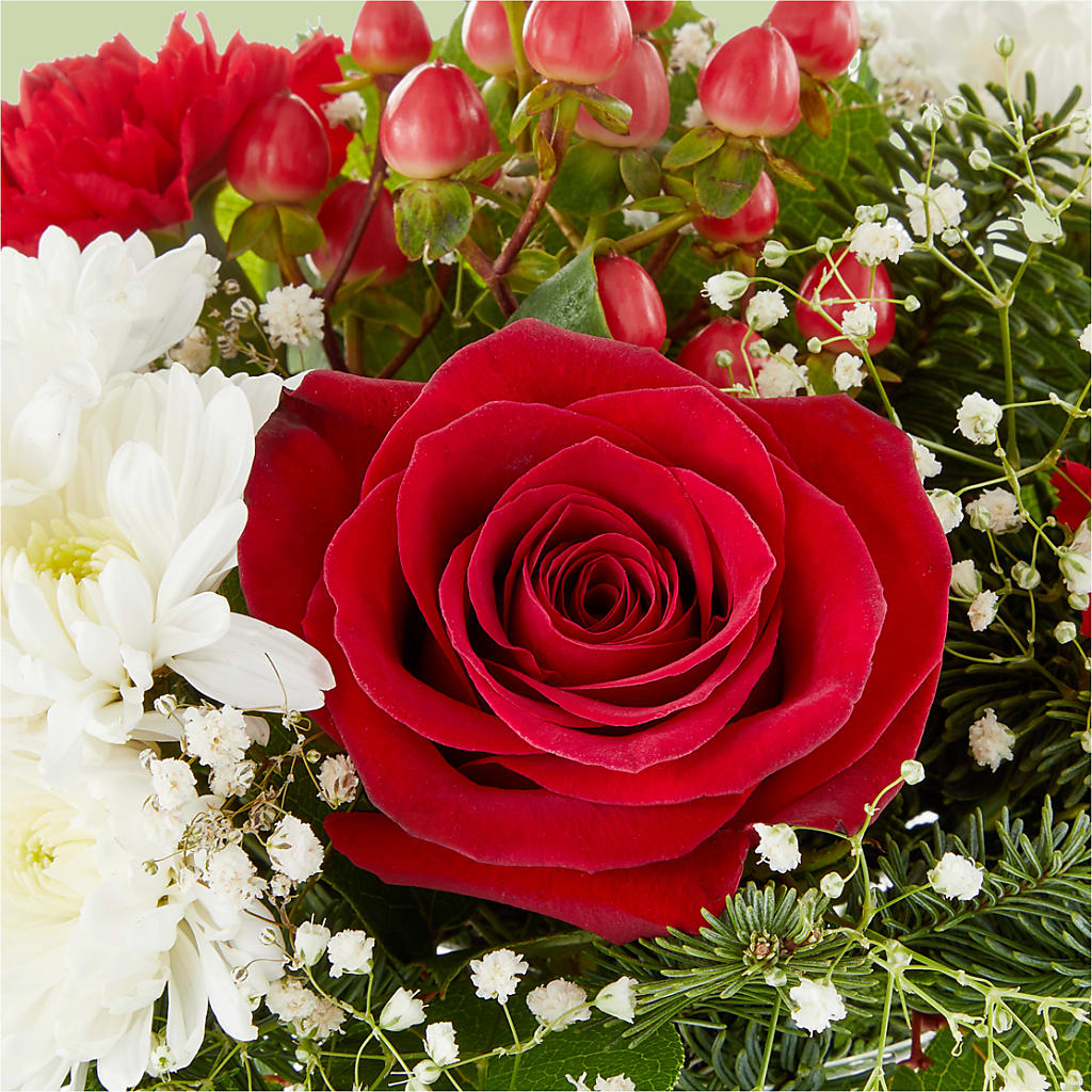Chance of Flurries Bouquet –  Garside Florist, Vancouver WA